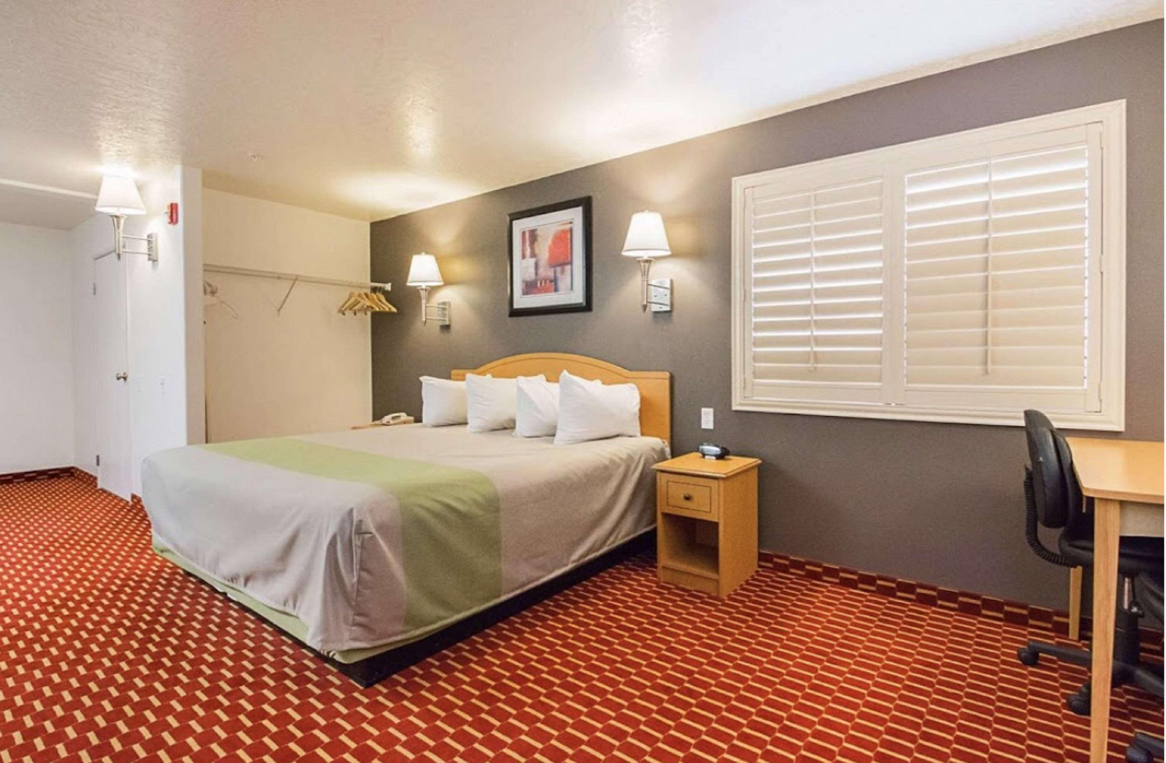Executive Inn & Suites Extended Stay - Vernal Bilik gambar